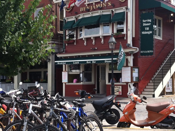 The raw bar is open for breakfast at the Thames Street landmark Benjamin's. 