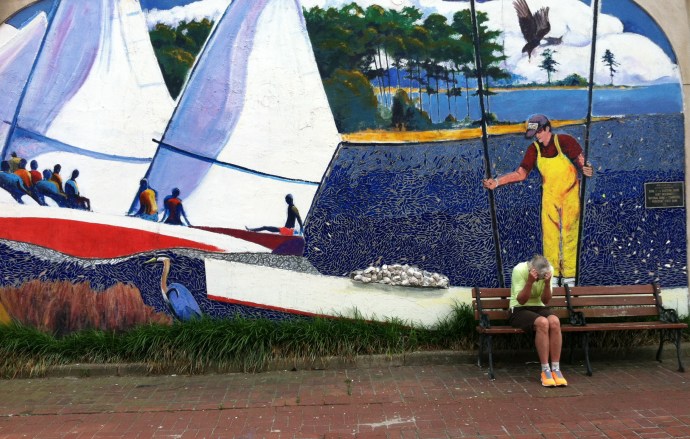 That looks like it hurts! Confused for an oyster, Kate gets squeezed by a Cambridge waterman.