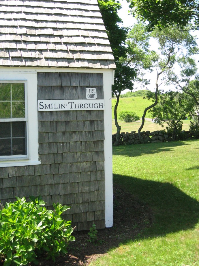 Sun.  Breeze.  Block Island.  Who wouldn't be smiling' through the day?